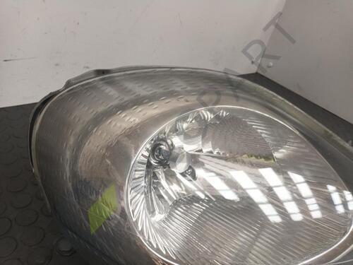 MK1 VAUXHALL VIVARO Right Headlamp