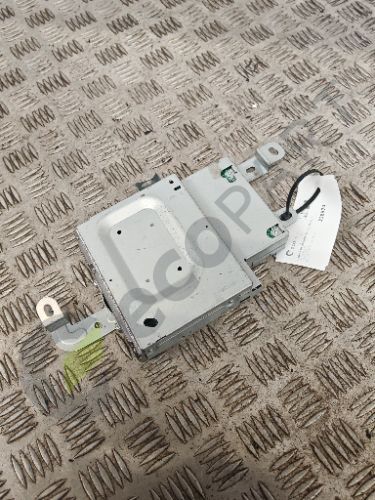 MAZDA 3 BM AMPLIFIER CONTROL MODULE