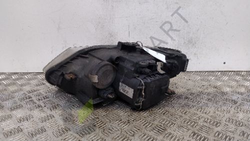 SEAT EXEO S CR TDI MK1 Headlight Headlamp Right Side