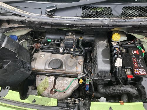 PEUGEOT 1007 8V MK1 Engine Petrol Bare