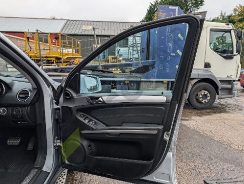 MERCEDES M-CLASS ML350 W164 FL Electric Window Switch Front Right Side