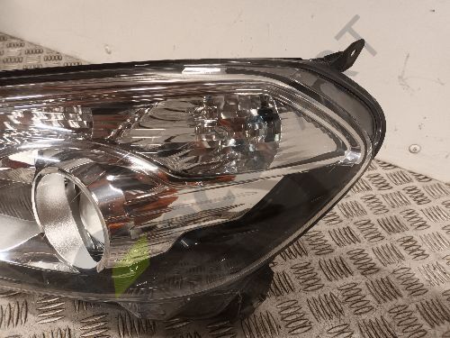 NISSAN QASHQAI J10 Headlight Headlamp Left Side