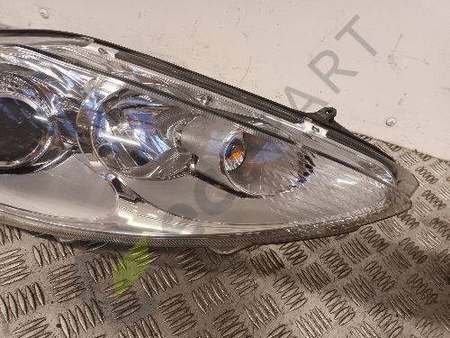 FORD FIESTA MK7 B299 Headlight Headlamp Right Side