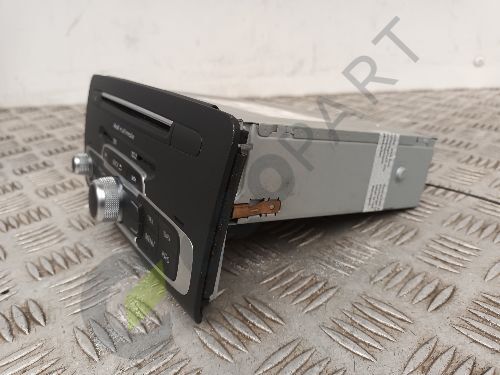 AUDI A1 SPORTBACK MK1 FL 8X Stereo Radio CD HEAD UNIT (NO CODE)