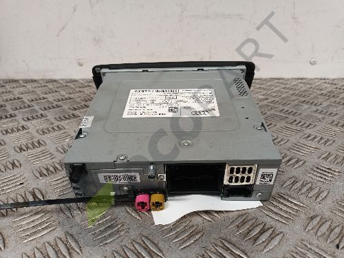 AUDI A1 SPORTBACK MK1 FL 8X Stereo Radio CD HEAD UNIT (NO CODE)