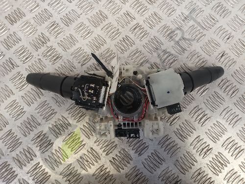 MITSUBISHI L200 MK4 KB4 COMBINATION SWITCH/STALK