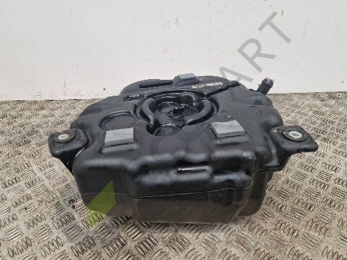 BMW 7 SERIES G12  Adblue tank