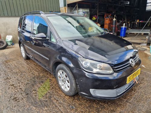 VOLKSWAGEN TOURAN MK1 2ND ROW Seat