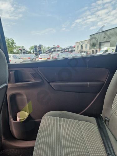 SEAT ALHAMBRA MK2 7N Door Window Rear Right Side