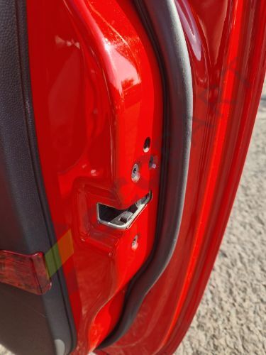 FORD FIESTA MK7 FL (B299) DOOR LOCK MECH RIGHT FRONT