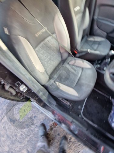 DACIA SANDERO MK2 (B52) Right Front Seat Only