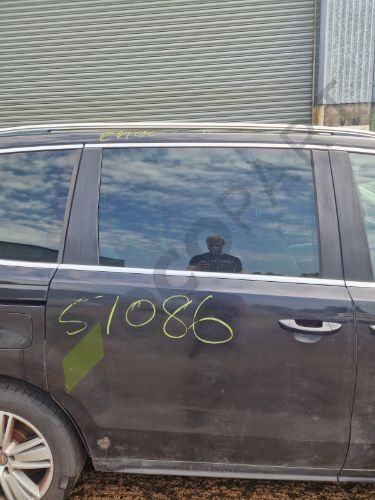 SEAT ALHAMBRA MK2 7N Door Window Rear Right Side