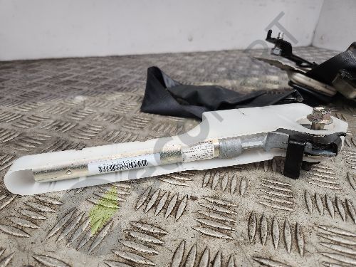 NISSAN JUKE MK1 F15 Seat Belt Right Front